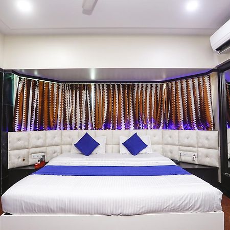 Hotel Kings Palace ムンバイ エクステリア 写真